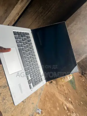 Laptop Dell Latitude 3310 8GB Intel Core i5 HDD 128GB
