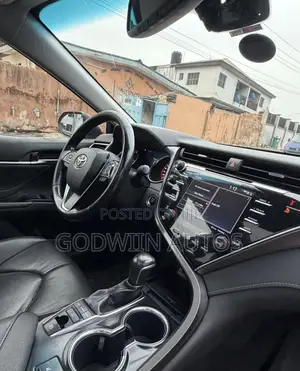 Toyota Camry XSE FWD (2.5L 4cyl 8AM) 2018 Burgundy