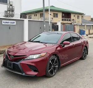 Toyota Camry XSE FWD (2.5L 4cyl 8AM) 2018 Burgundy