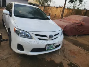 Toyota Corolla 2013 White
