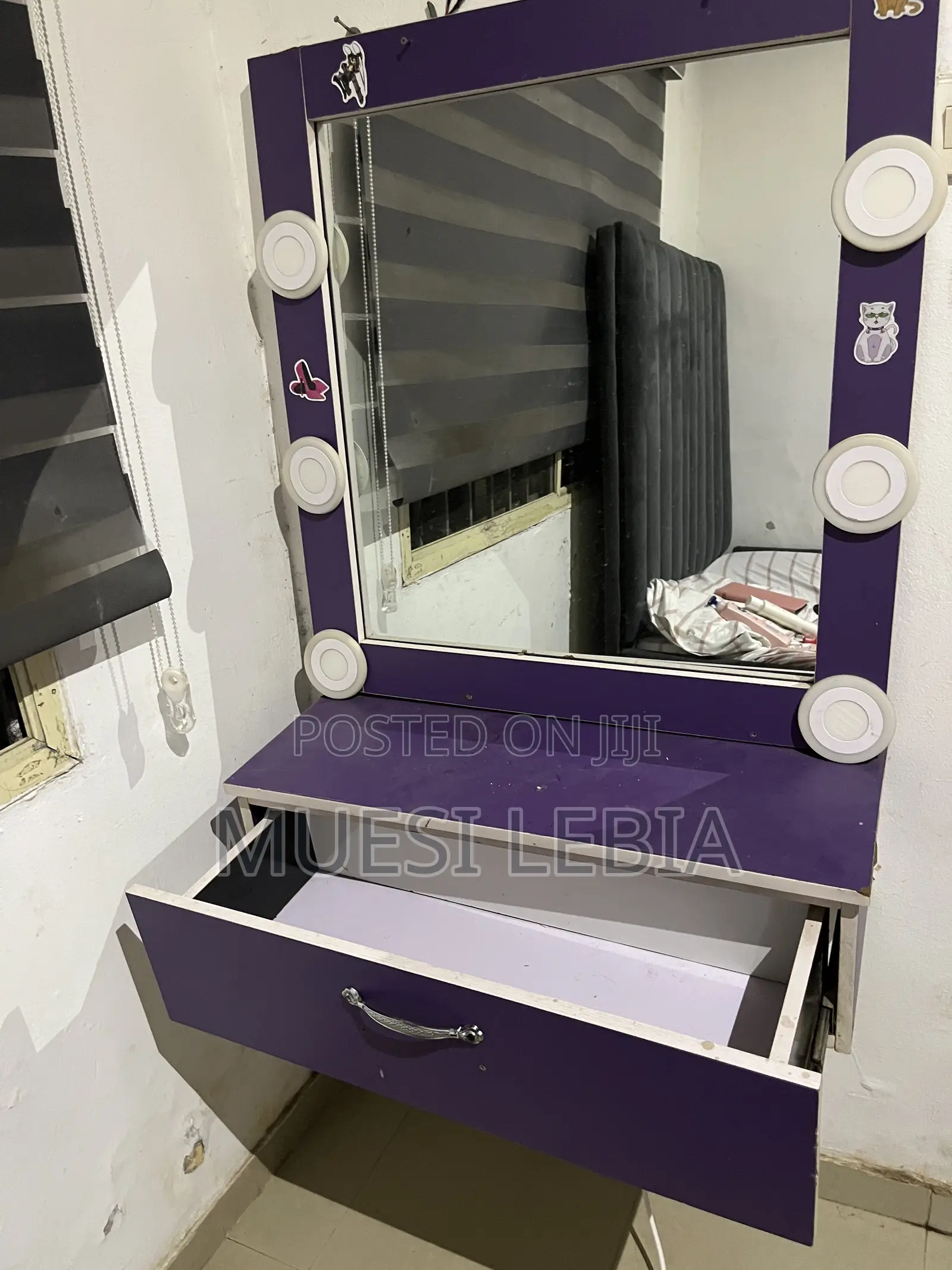 Vanity Mirror