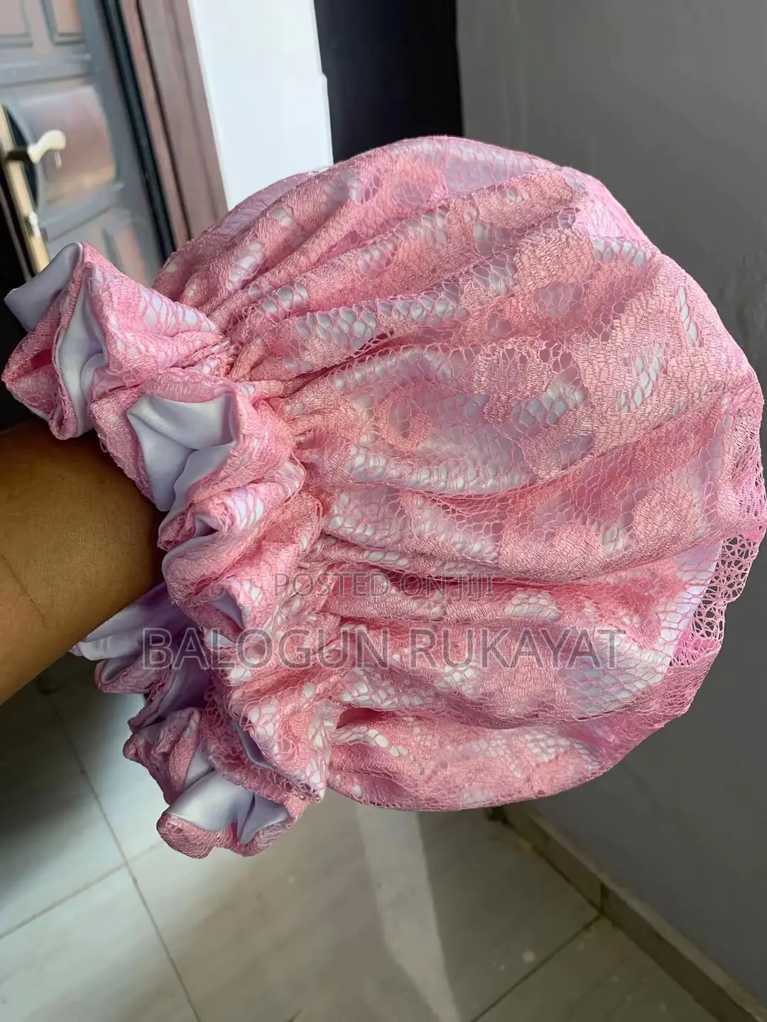 Chantilly Bonnet