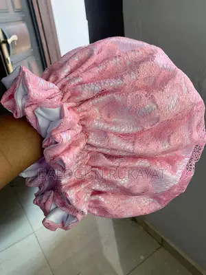 Chantilly Bonnet