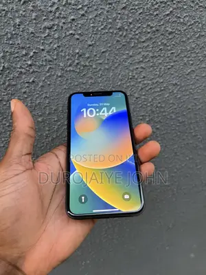 Apple iPhone X 64 GB Black