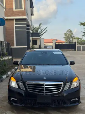 Mercedes-Benz E350 Base 4dr 4Matic Sedan AWD (3.5L 6cyl 7A) 2012 Black
