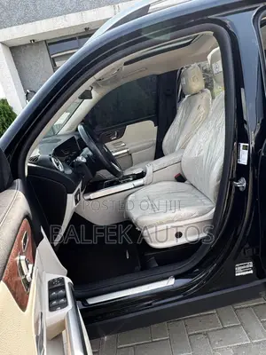 Mercedes-Benz GLB-Class 2023 Black