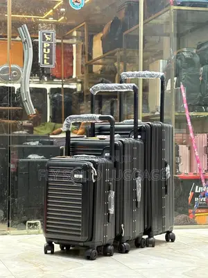 High Quality Fly Solid Luxury Set of 3 Luggage Traveling