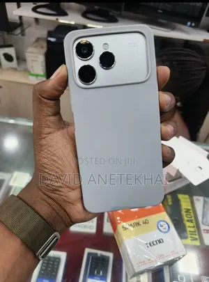 Tecno Spark 40 128 GB Silver