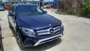 Mercedes-Benz GLC-Class 2017 Blue