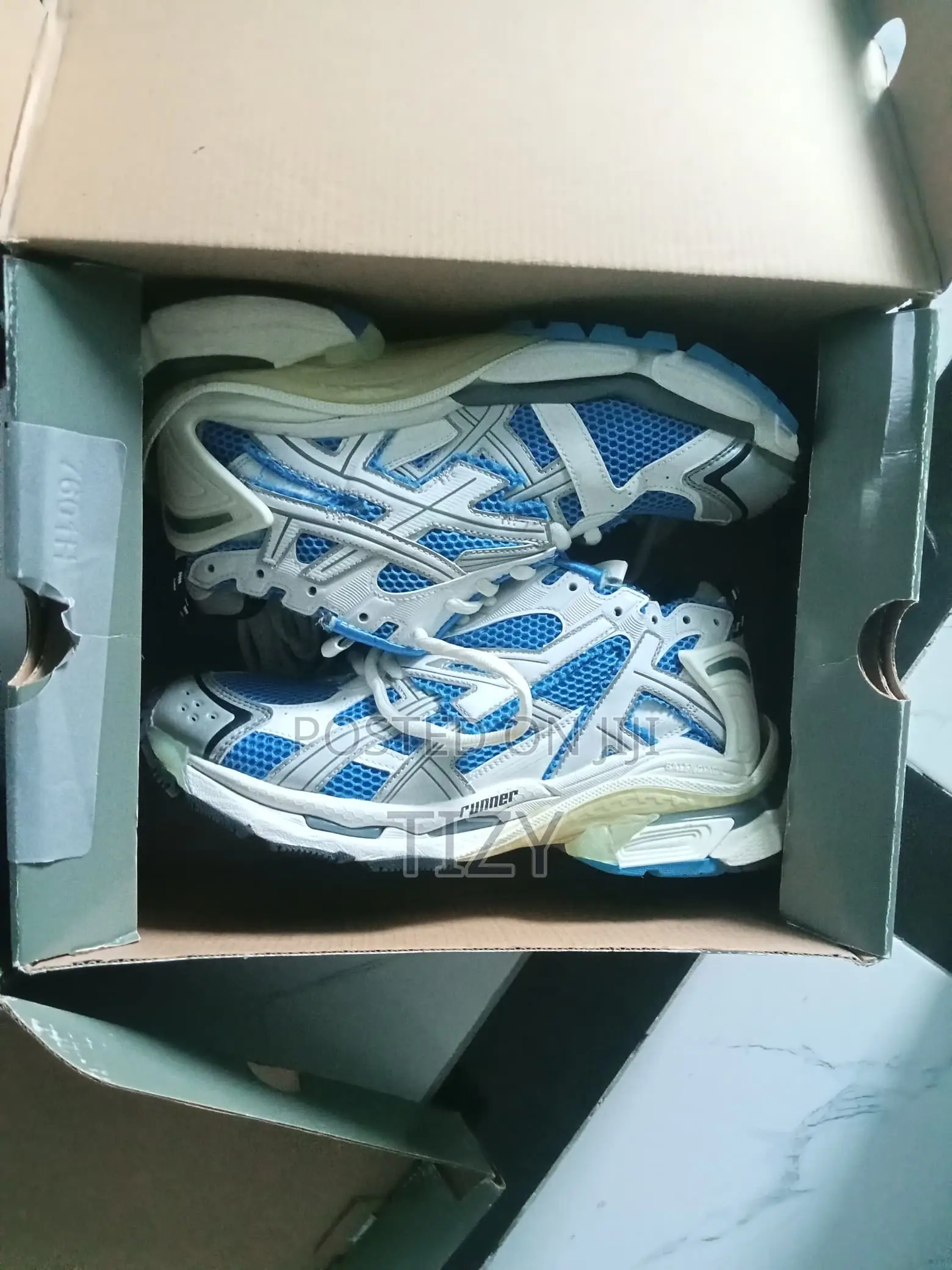 Balenciaga Runner