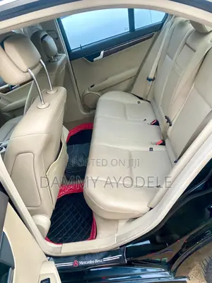 Mercedes-Benz C300 2013 Black