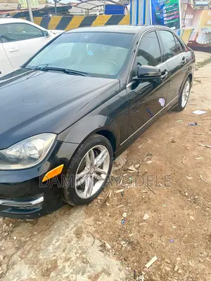 Mercedes-Benz C300 2013 Black