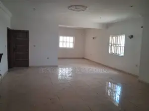 3bdrm Block of Flats in Agungi for rent