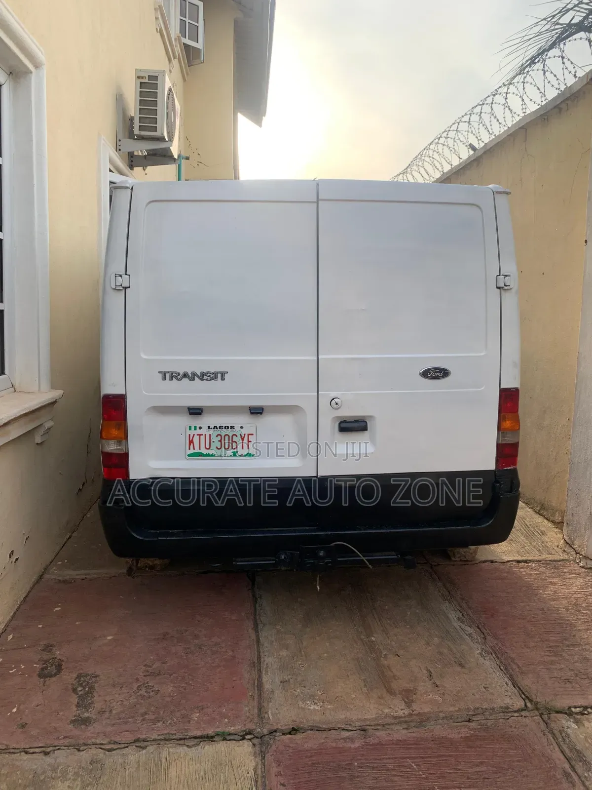 Ford Transit 2002 White