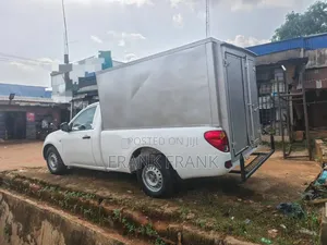 Mitsubishi L200 2006 White
