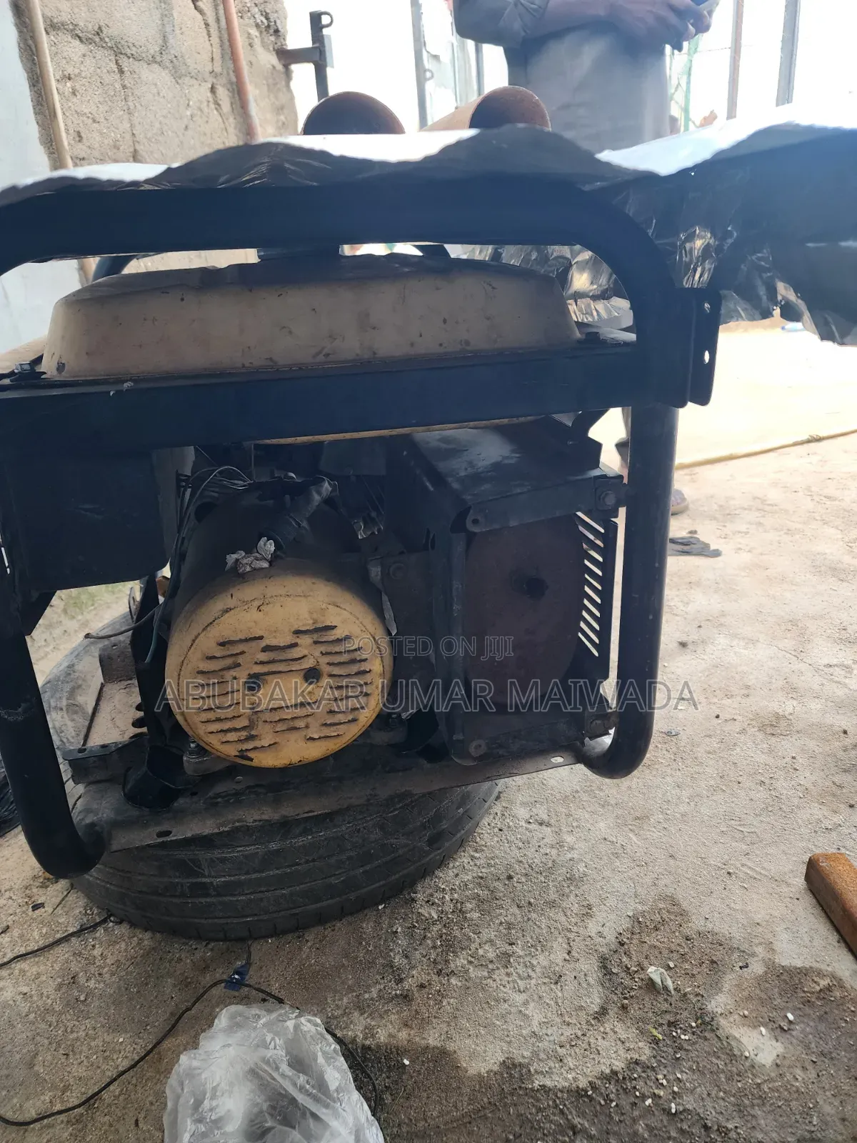 7000 Sumec Generator