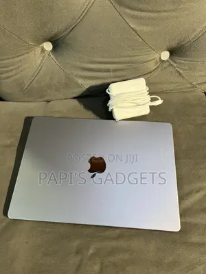 Laptop Apple MacBook Pro 2021 M1 16GB Apple M1 Pro SSD 512GB