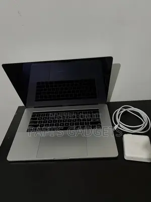 Laptop Apple MacBook Pro 2019 16GB Intel Core i7 SSD 1T