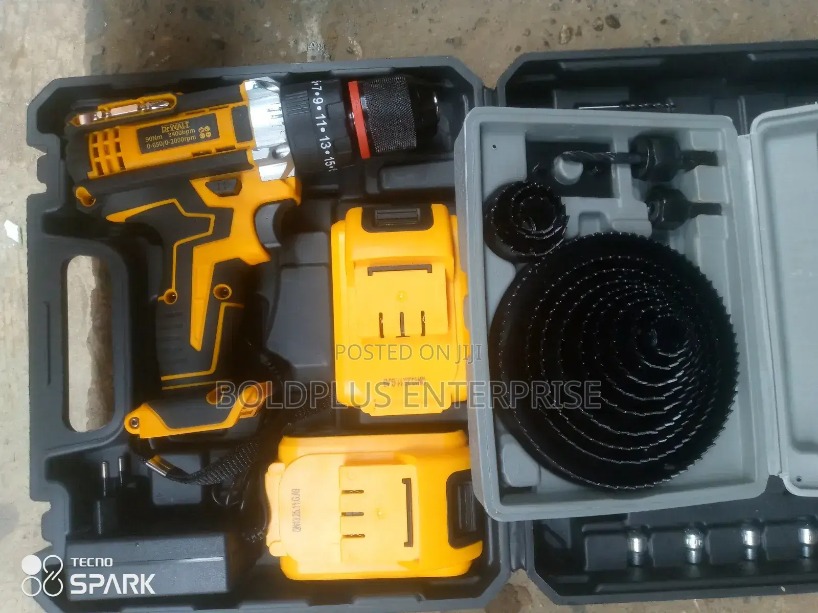 Dewalt 48 Volt Heavy Duty Hole Driller Machine