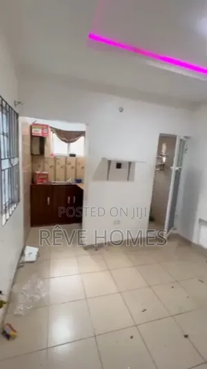 Studio Apartment in Folagoro, Shomolu / Shomolu for rent