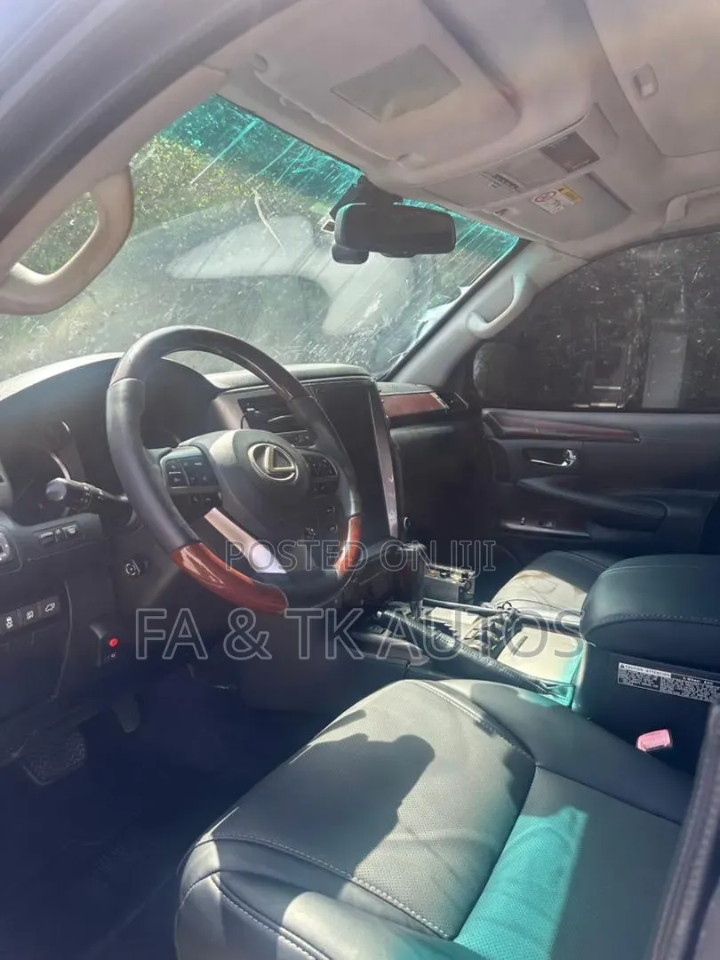 Lexus LX 2015 Black