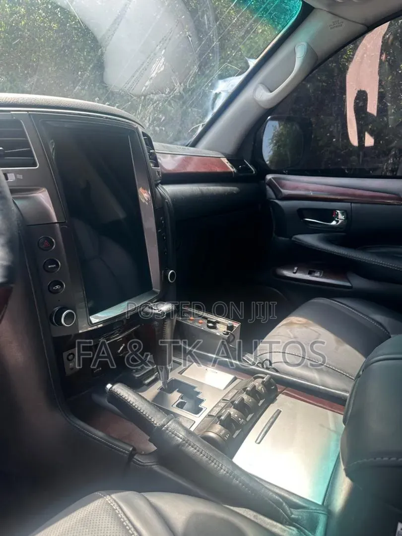 Lexus LX 2015 Black