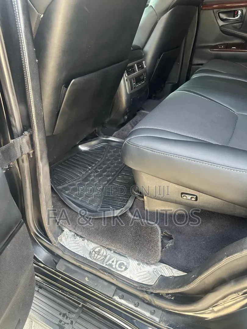 Lexus LX 2015 Black