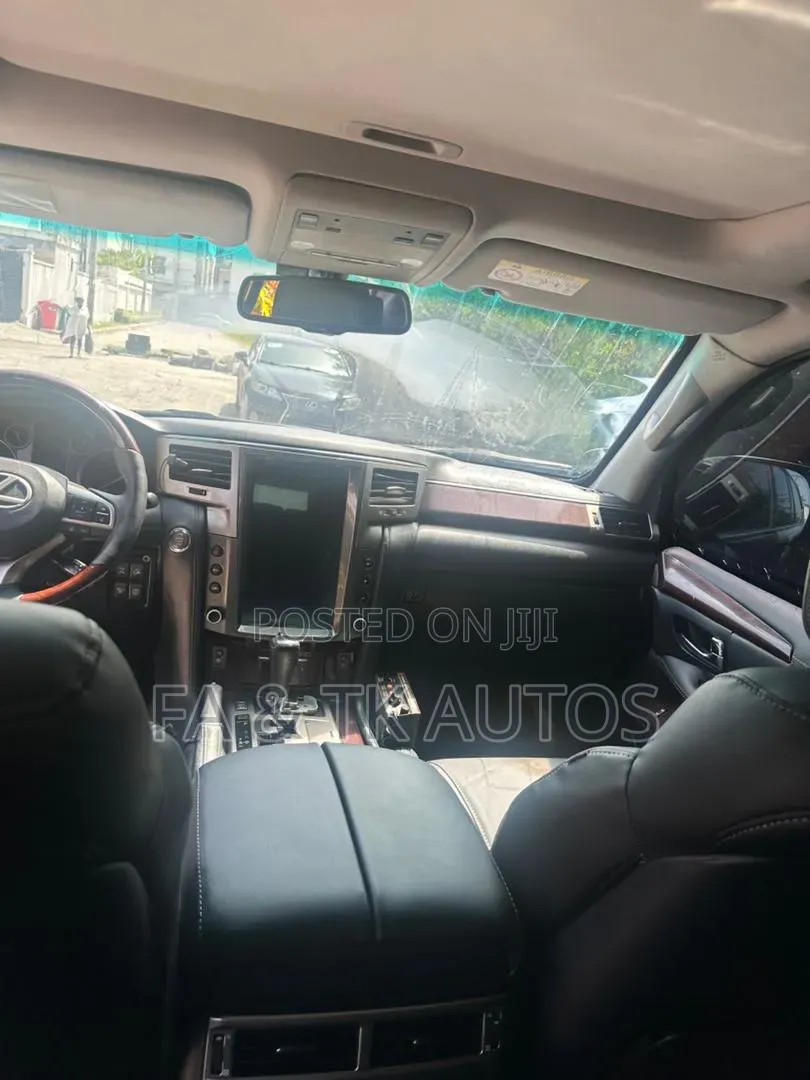 Lexus LX 2015 Black