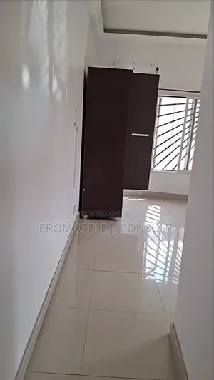 Studio Apartment in Yaba Gra, Jibowu for rent