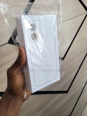 New Apple iPhone 16 128 GB