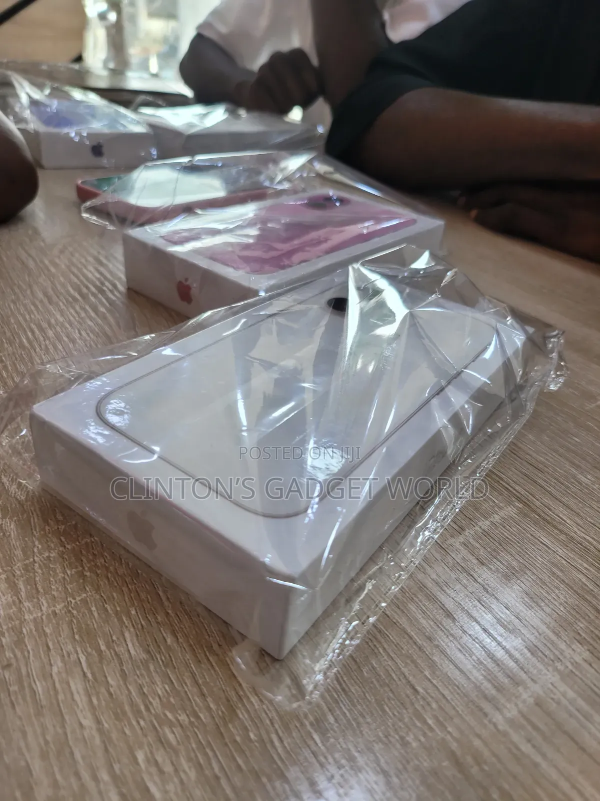 New Apple iPhone 16 128 GB