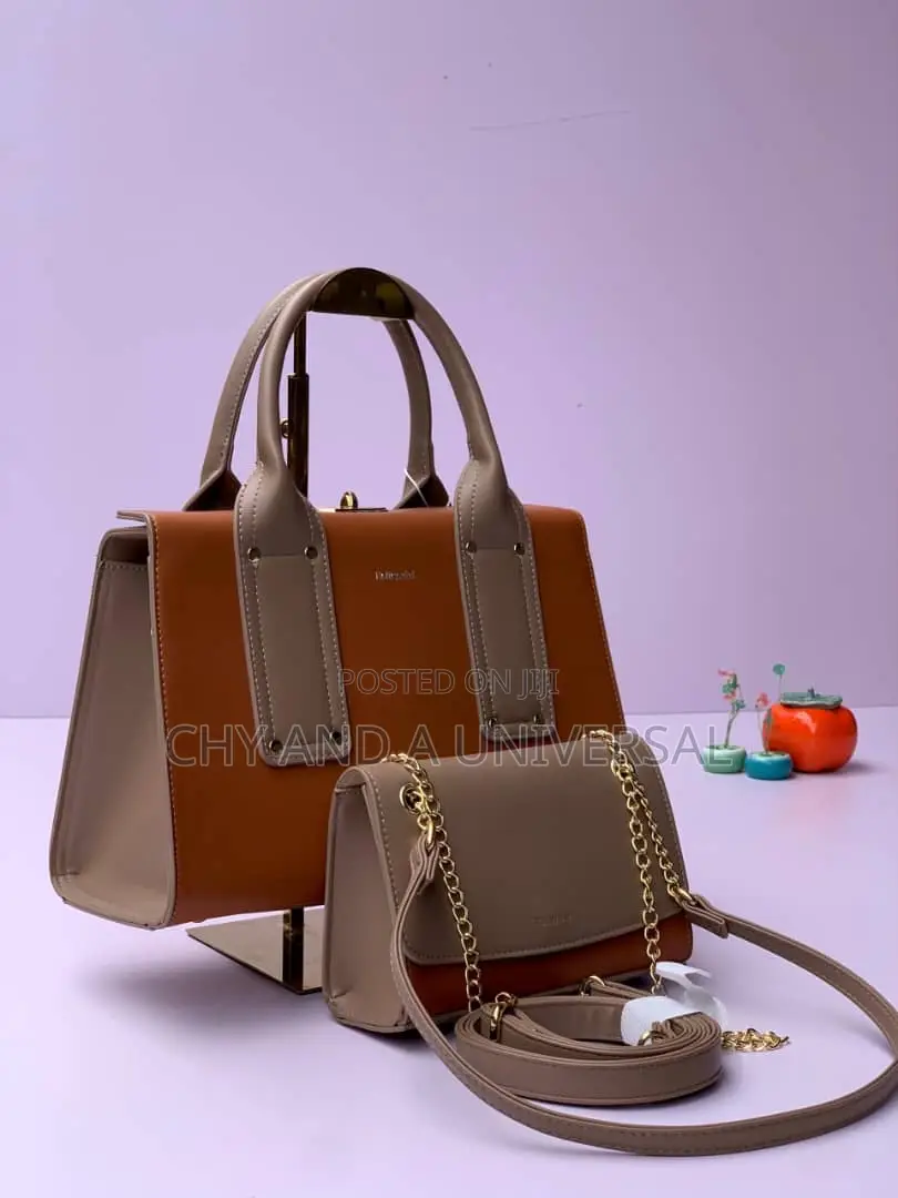 Holley Vivi 2 in 1 Handbag With Adjustable Strap