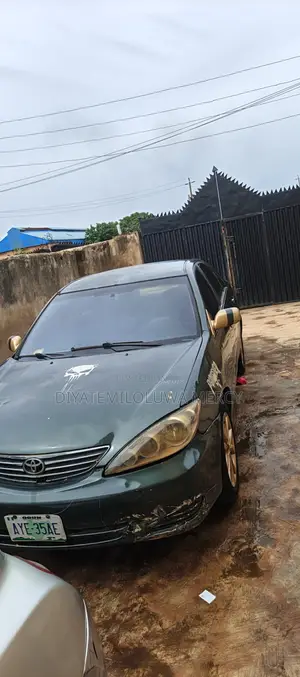Toyota Camry SE 4dr Sedan (2.4L 4cyl 4A) 2004 Green