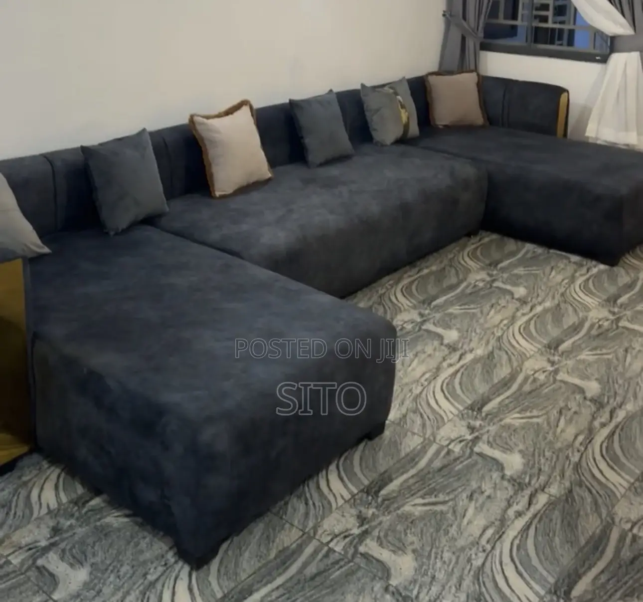 Large 3- Part Couch.