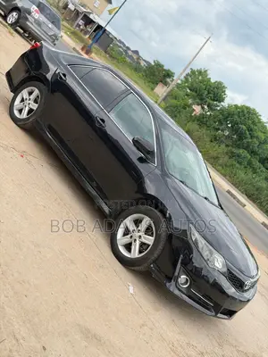 Toyota Camry SE 4dr Sedan (2.5L 4cyl 6A) 2013 Black