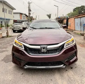 Honda Accord Touring 4dr Sedan FWD (3.5L 6cyl 6A) 2016 Brown