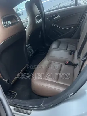 Mercedes-Benz CLA-Class CLA 250 4MATIC Sedan 2017 Silver