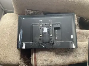 Lg Tv SFLBLPK 27.5 inches