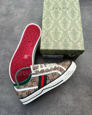 Original Gucci SNKS Red Sole