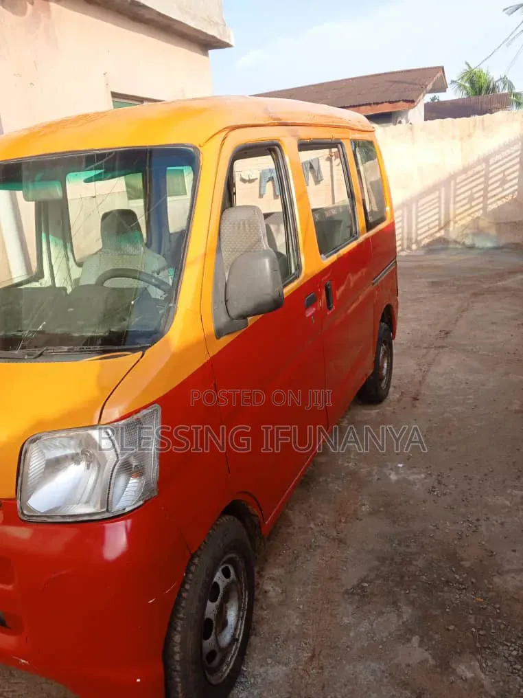 Daihatsu Hijet 2010 White