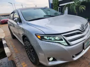 Toyota Venza XLE 2009 Gray
