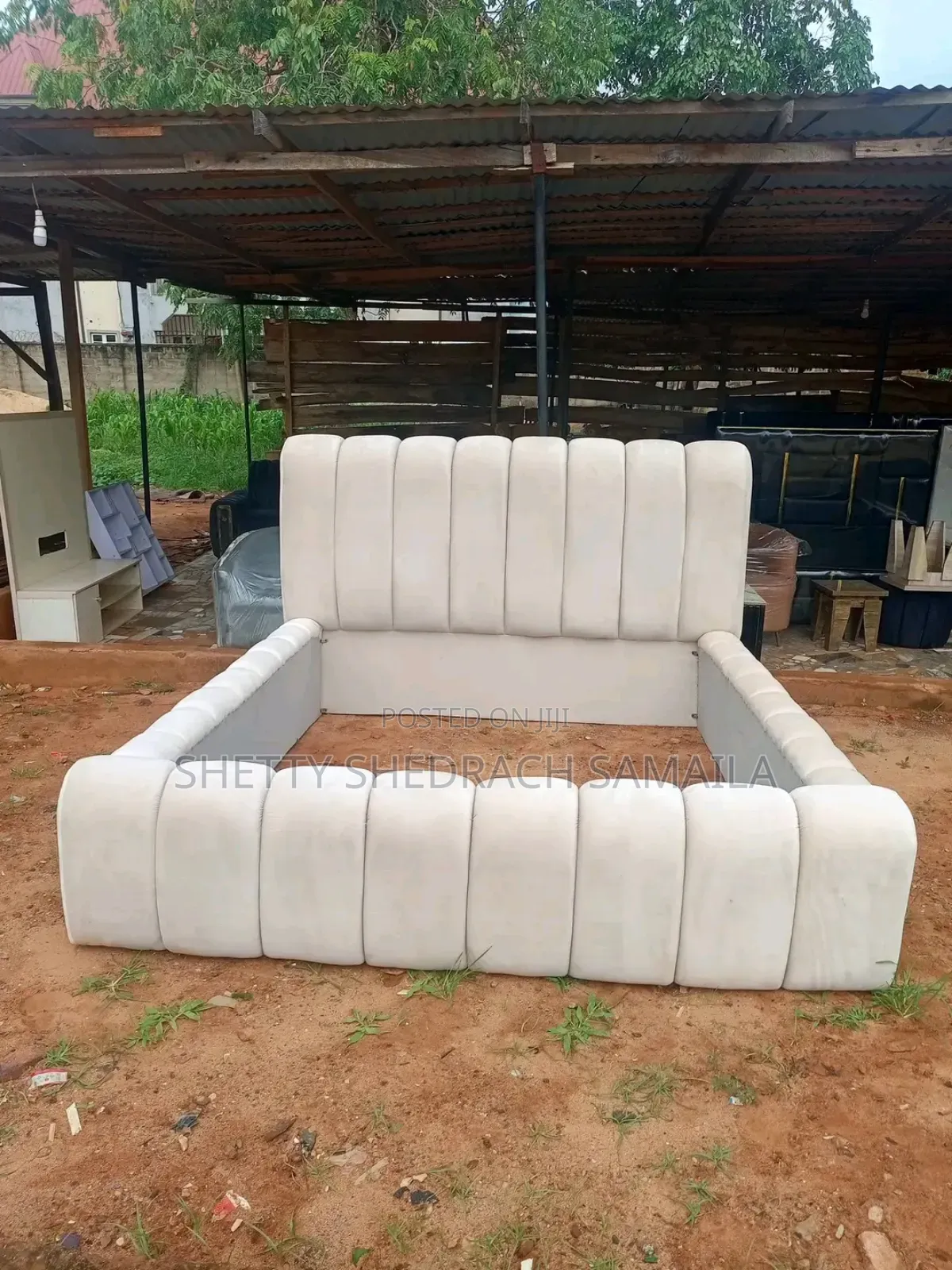 6/6 Bedframe