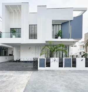 5bdrm Duplex in Chevron for sale