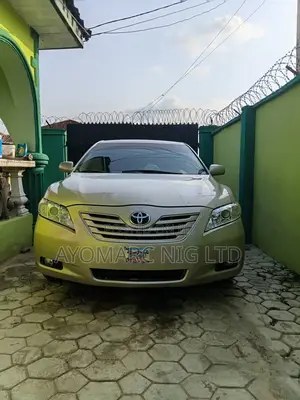 Toyota Camry 2008 Gold