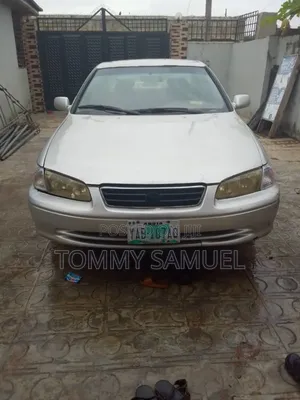 Toyota Camry LE 4dr Sedan (2.4L 4cyl 5M) 2002 Silver