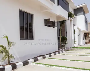 Furnished 3bdrm Apartment in Halleyvine Residence, Sangotedo for sale