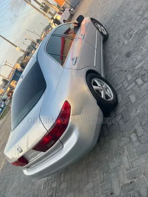 Honda Accord Automatic 2005 Silver