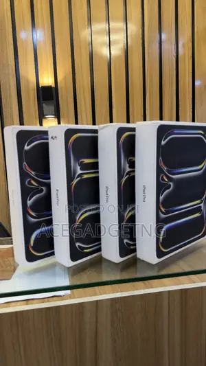 New Apple iPad (2025) 256 GB Black
