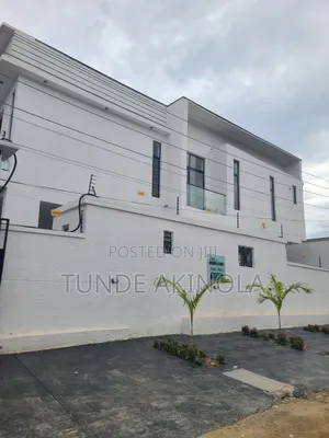 3bdrm Duplex in Lekki Peninsula for sale