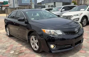 Toyota Camry SE 4dr Sedan (2.5L 4cyl 6A) 2013 Black